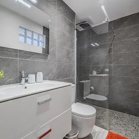 3 Bedrooms In Island Village Pool View Lejlighed *