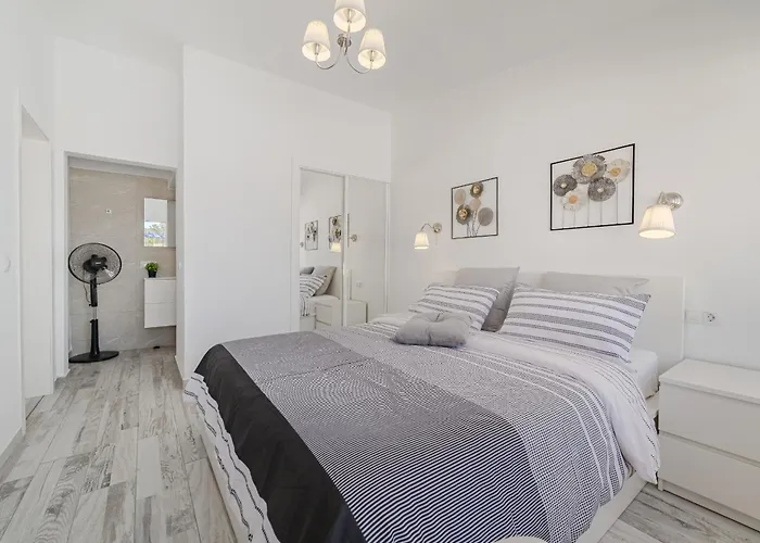 公寓 3 Bedrooms In Island Village Pool View *