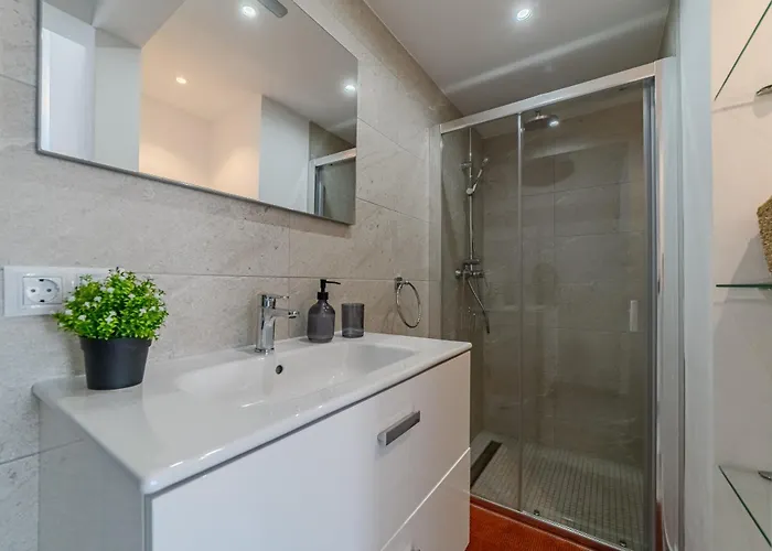 3 Bedrooms In Island Village Pool View 公寓 *