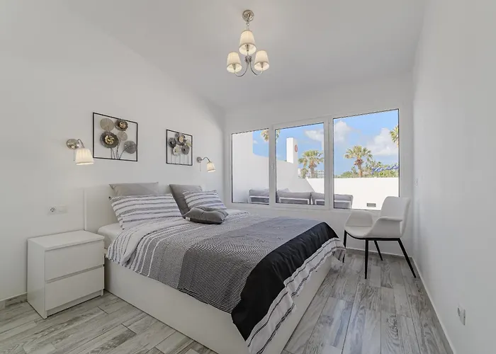公寓 3 Bedrooms In Island Village Pool View