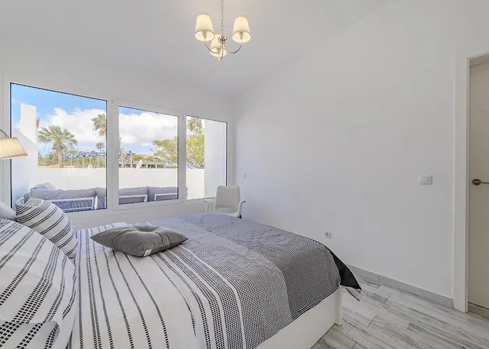 公寓 3 Bedrooms In Island Village Pool View *